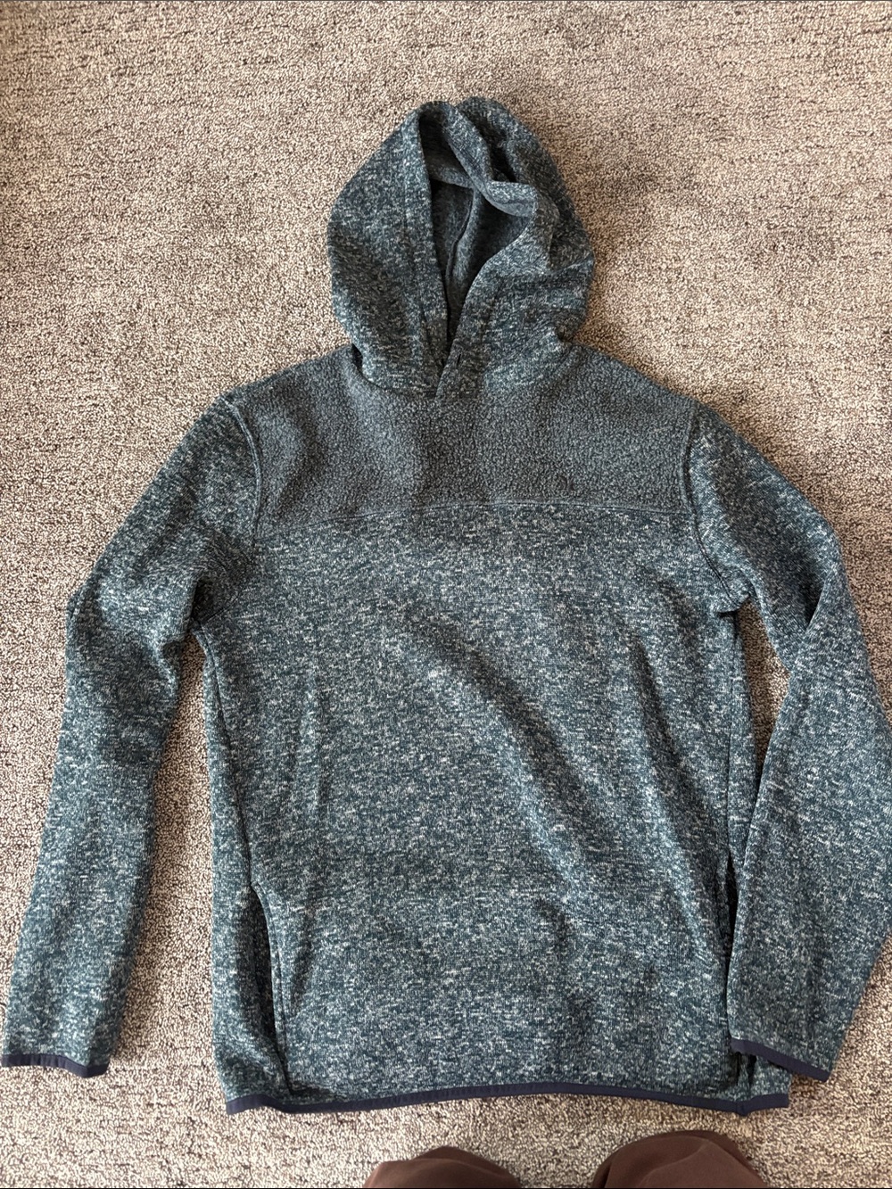Blue knit pullover hoodie with pockets